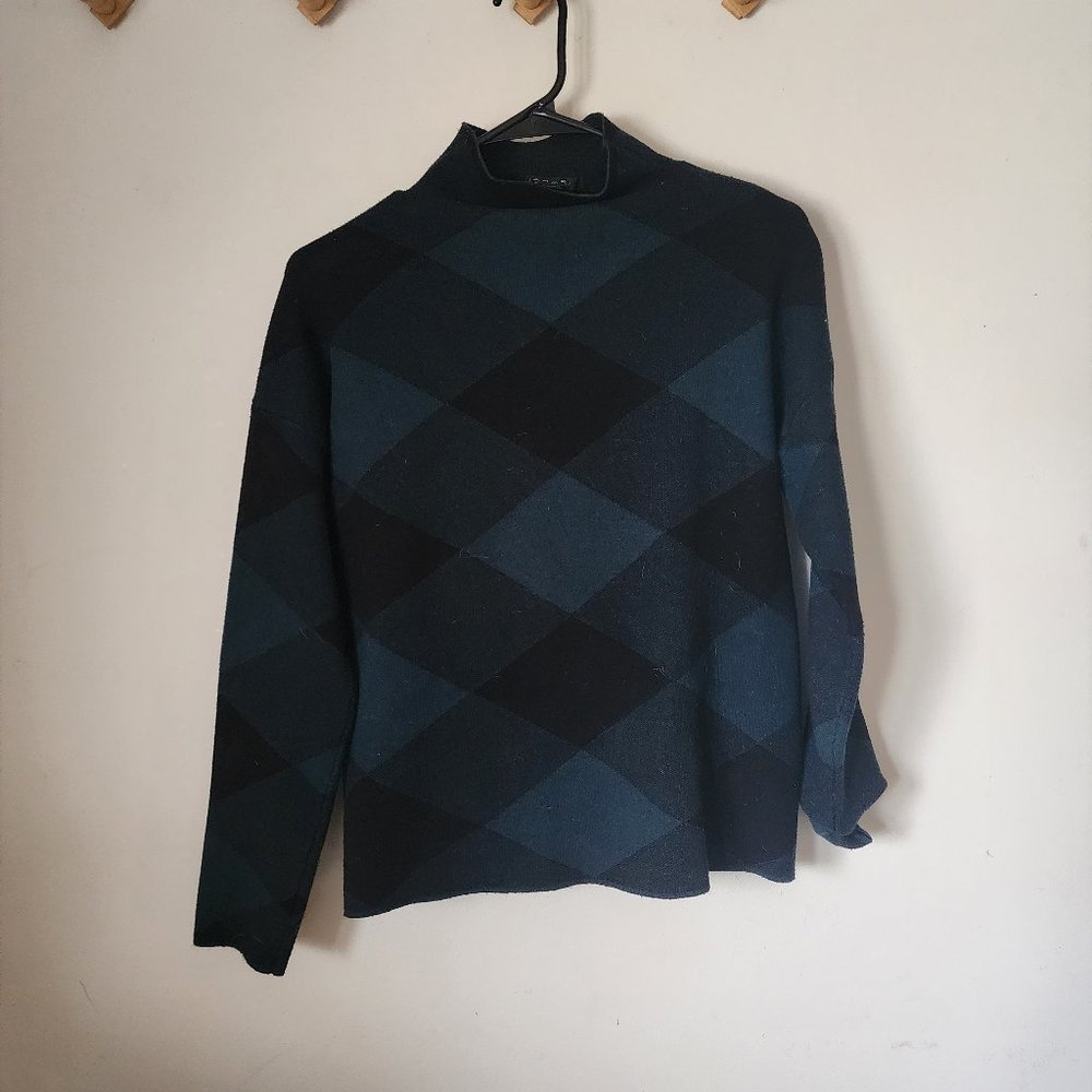 Tahari Black and Green Plaid Sweater